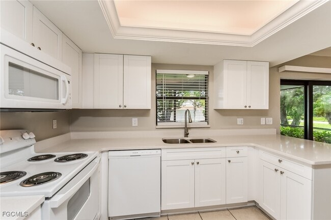 Building Photo - 219 SE 20th St