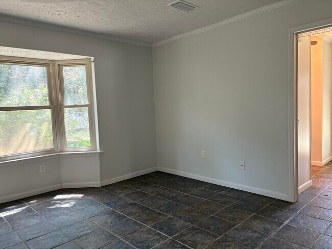 Building Photo - 125 Patti Cove