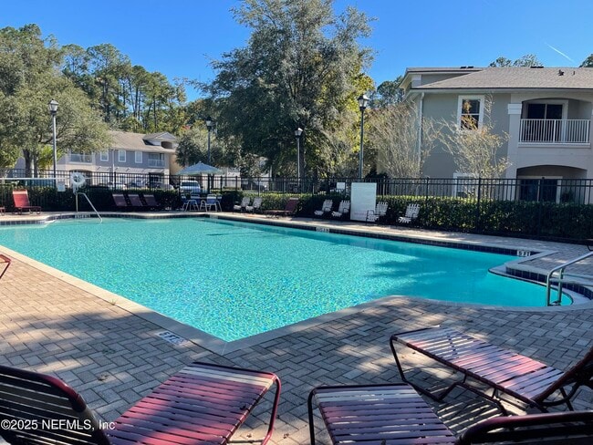 Building Photo - 6057 Maggies Cir