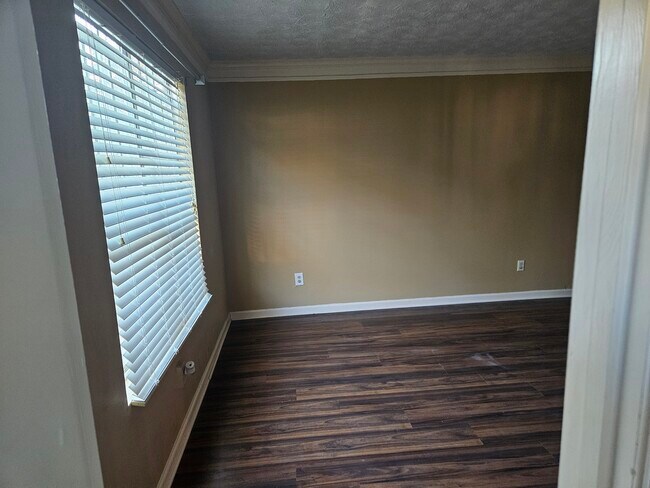 Building Photo - 3835 Conley Downs Dr