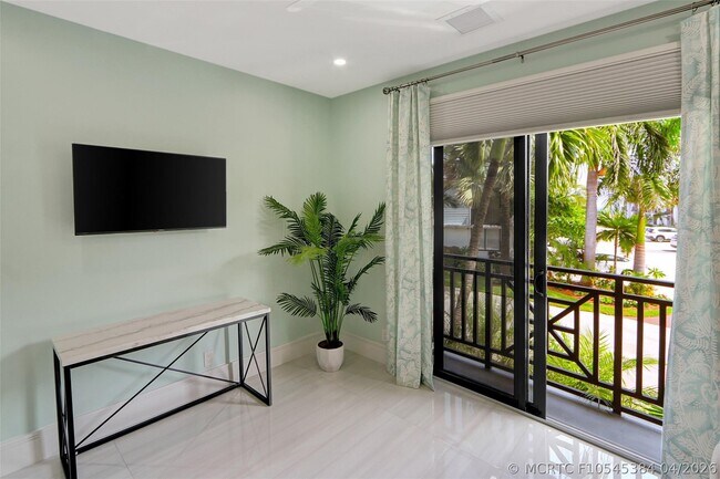 Building Photo - 1575 S Ocean Ln