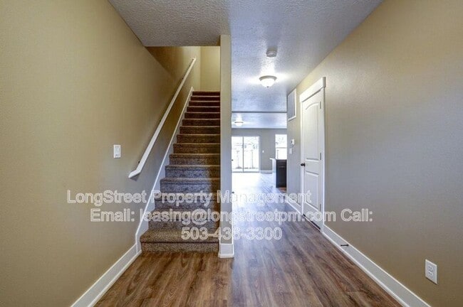 Building Photo - 482 S Monmouth Ave