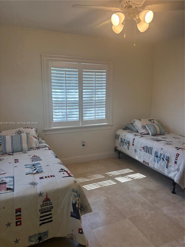 Building Photo - 42 Transylvania Ave