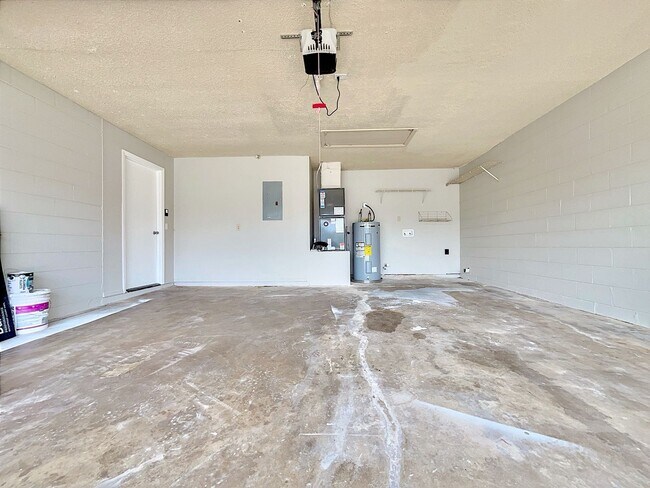 Building Photo - 4 Bedroom Upgraded Home for rent in Bermud...