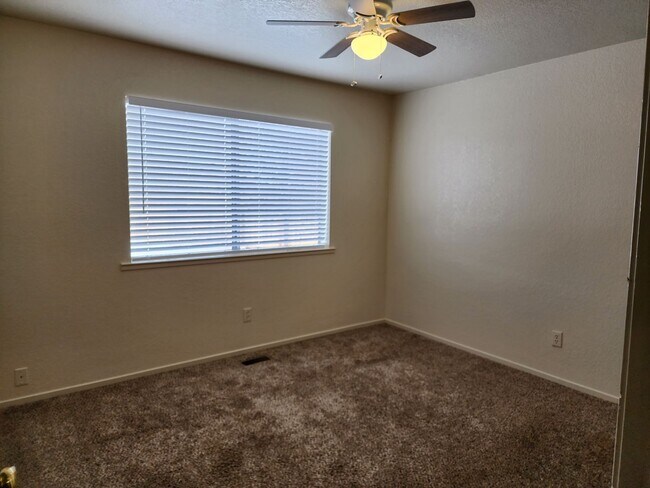 Building Photo - Kimmerling1401 Way