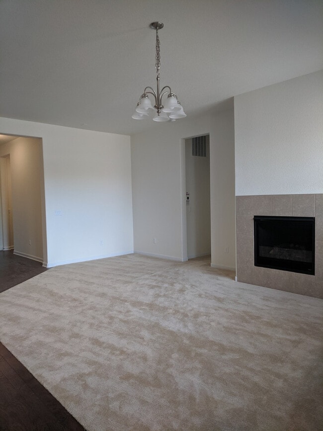 Building Photo - 3 bed, 2 bath ranch-style home in Kechter Farm!