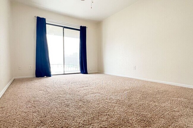 Building Photo - 10209 Shadowridge Dr