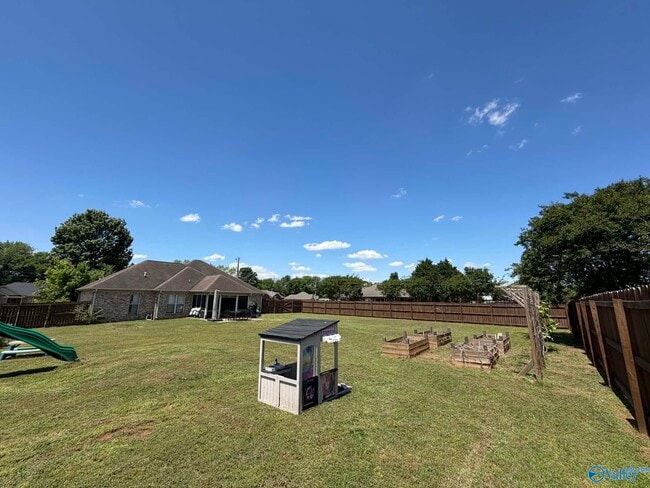 Building Photo - 100 Louise Taylor Cir