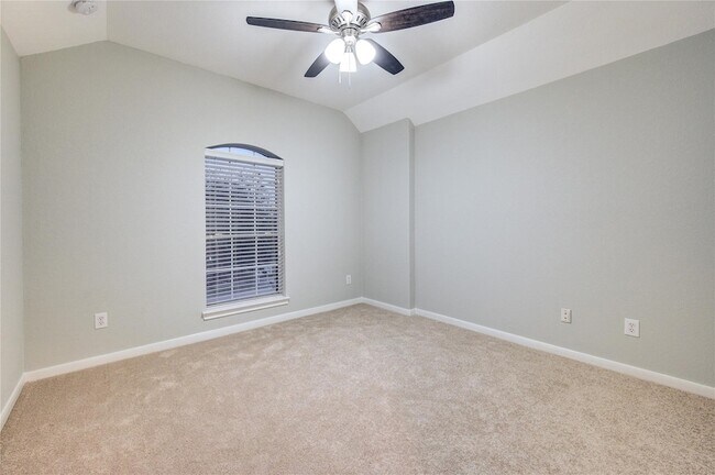 Building Photo - 25419 Hall Meadow Ln