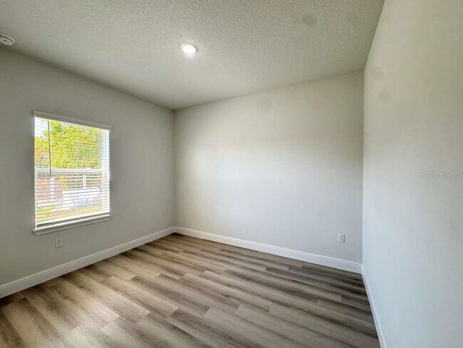 Building Photo - 8902 SW 135th Street Rd