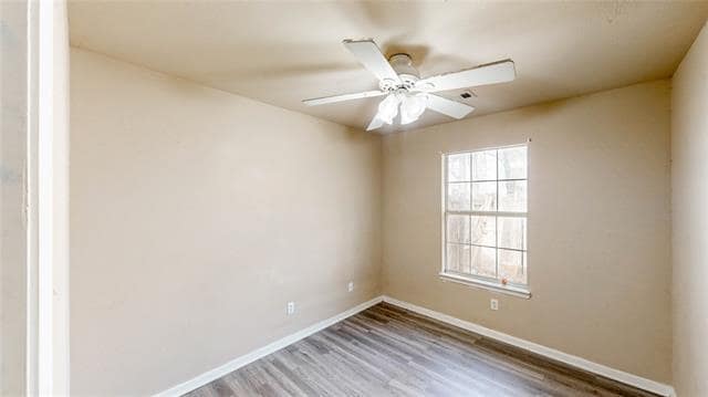 Building Photo - 701 E College St