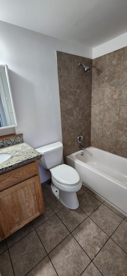 Building Photo - Beautiful Updated 4 Bedroom Home with Large Fenced Yard!