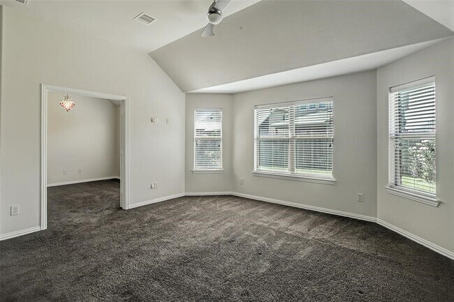 Building Photo - 26607 Grey Sparrow Dr