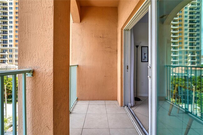 Building Photo - 2280 SW 32nd Ave