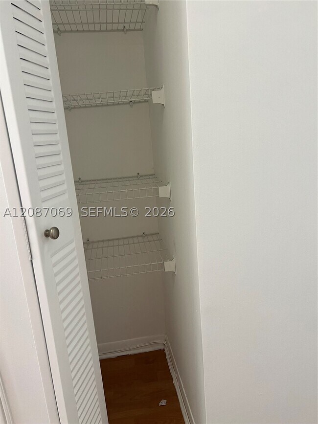 Building Photo - 1153 NW 123rd Pl