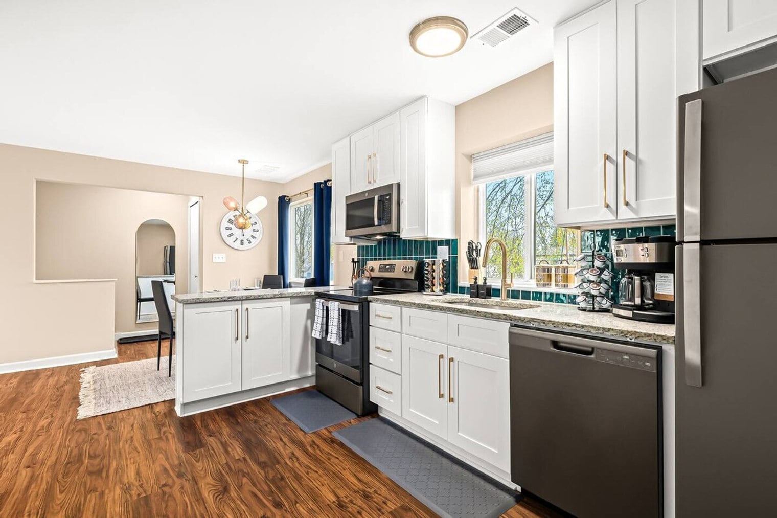 Building Photo - 18431 Sharon Ln