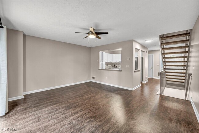 Building Photo - 1356 Meadow Run