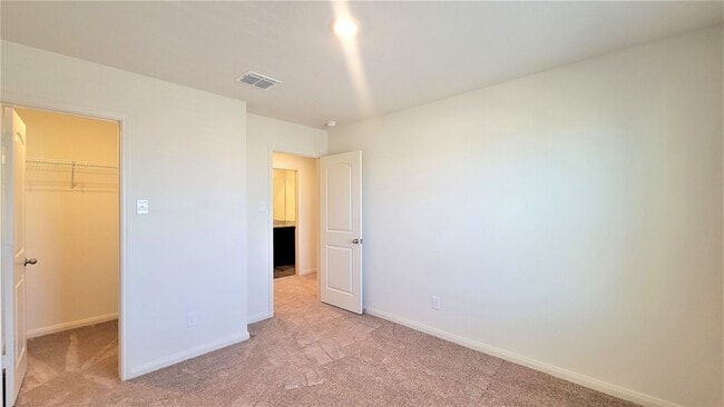 Building Photo - Lovely 2-story 4 bedroom/2.5 bath home in cul-de-sac: easy commute to Ft. Sam Houston, BAMC, and ...