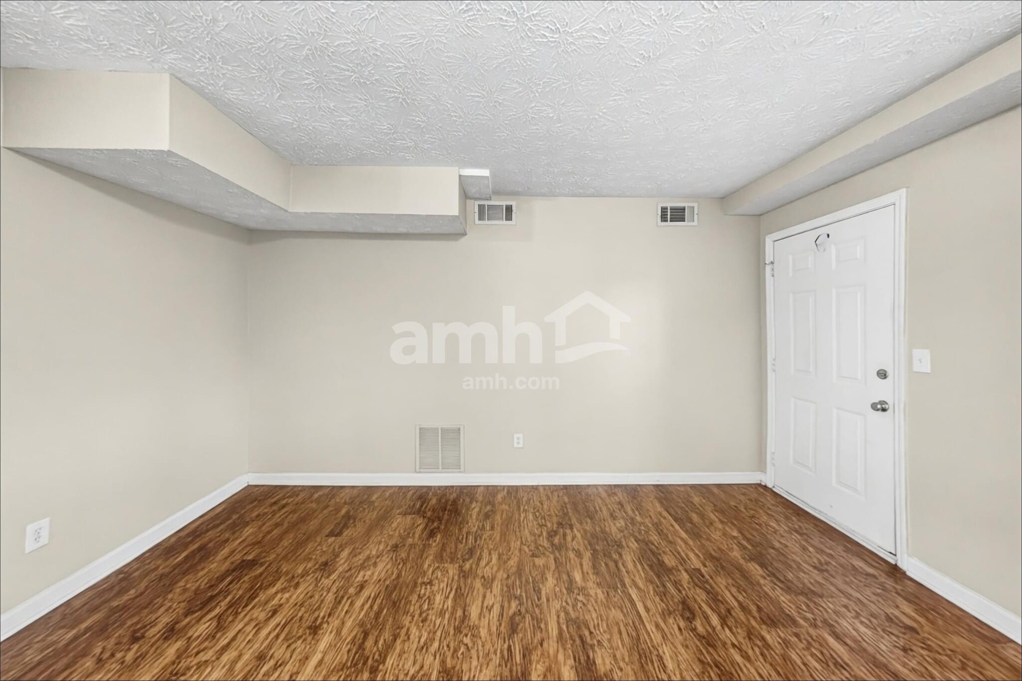 Building Photo - 900 Cline Petty Way