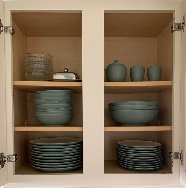 Well appointed kitchen - 6400 Flotilla Dr