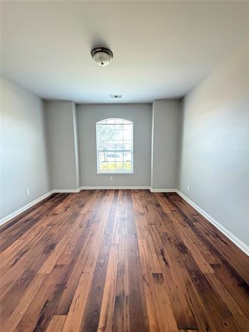 Building Photo - 2134 Redbud Dr