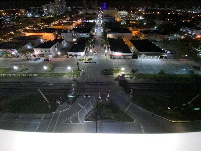 Building Photo - 140 S Dixie Hwy