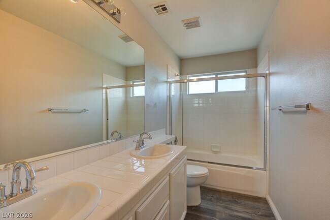 Building Photo - 3733 Horseshoe Mesa St