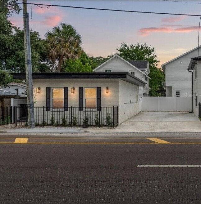 Building Photo - 4501 N Highland Ave