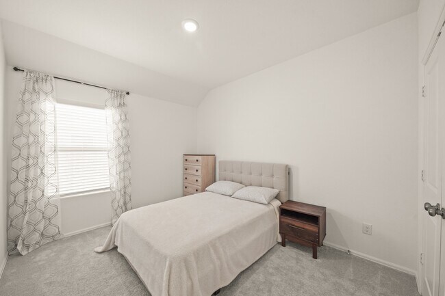 Building Photo - 3019 Live Springs Ct