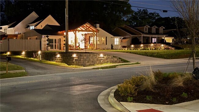 Building Photo - 8175 Main St