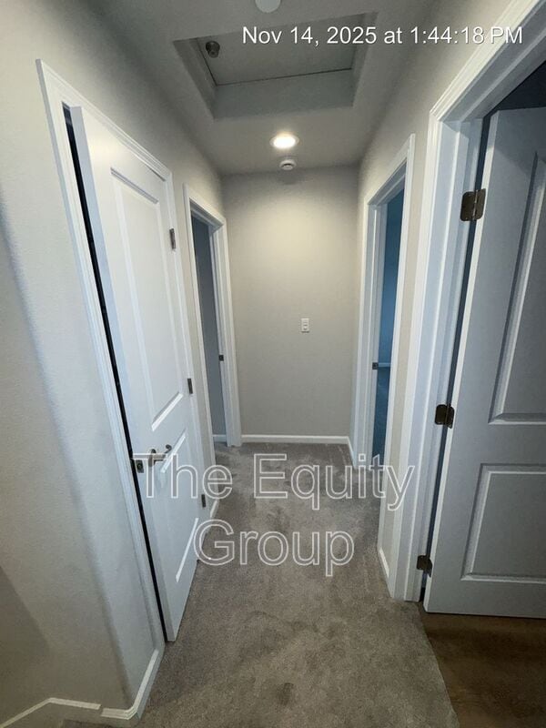 Building Photo - 418 S Summit St