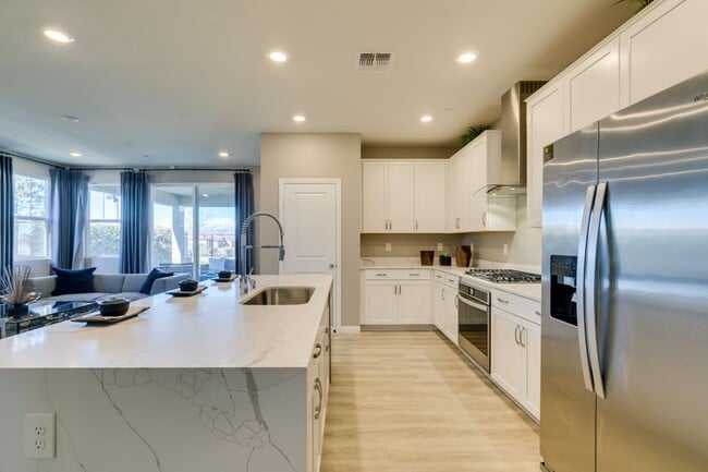 Building Photo - Fully Furnished 3BD Inspirada Home