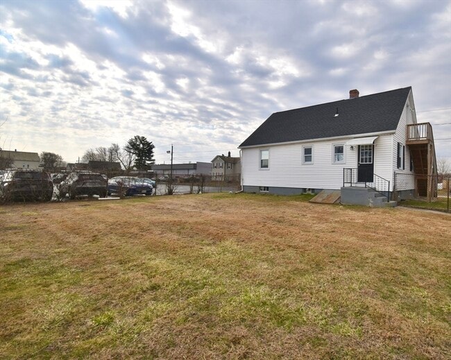 Building Photo - 153 Bosworth St