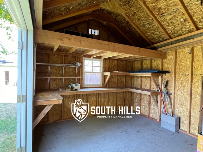Building Photo - 3bed/2bath w/finished basement, landscaping & Water, Sewer, Trash Included, RV Parking
