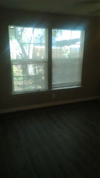 Building Photo - 1410 Joplin St