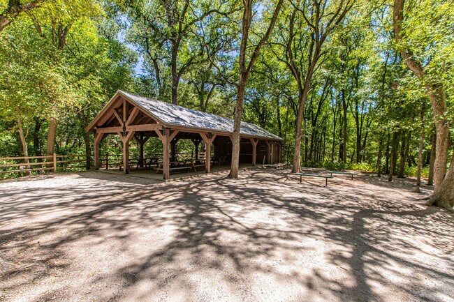 Building Photo - 4 BEDROOM, 3 BATH, BELTON ISD