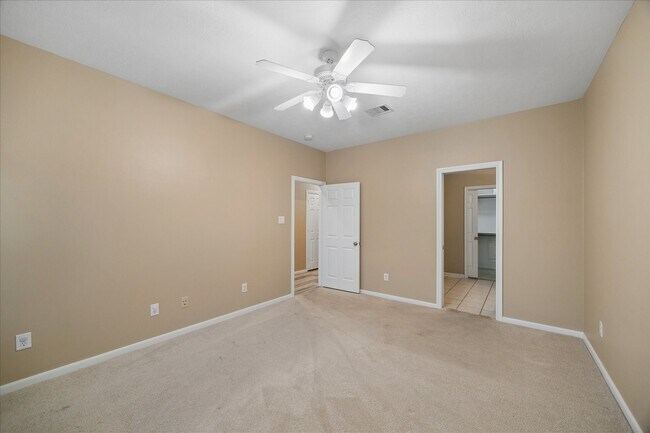 Building Photo - 5349 McCulloch Cir