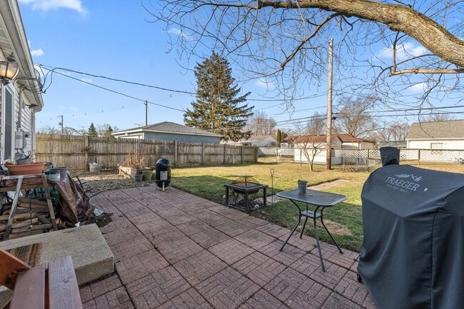 Building Photo - 508 Kenyon Ave