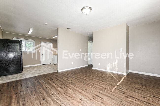 Building Photo - 419 Ferdinand Dr