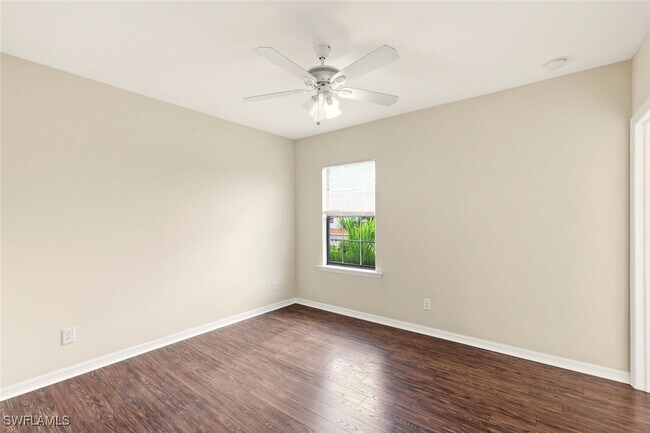 Building Photo - 14825 Sutherland Ave