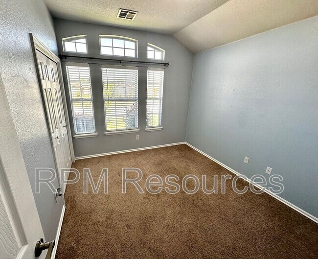 Building Photo - 8208 Greer Way