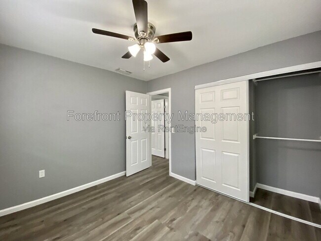 Building Photo - 4331 Avenida Prima St