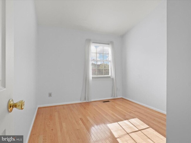 Building Photo - 6751 Cardinal Woods Ct