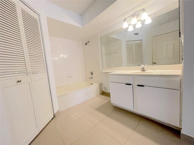 Building Photo - 1280 S Alhambra Cir