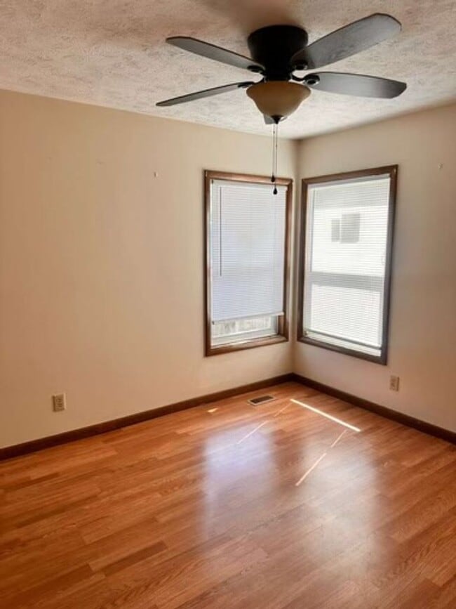 Building Photo - 3 BED 2 BATH IN PRIME AREA FAYETTEVILLE NC