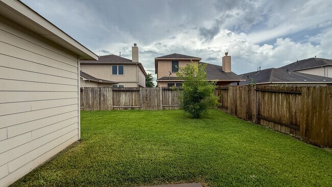 Building Photo - 2338 Beacon Brook Ln