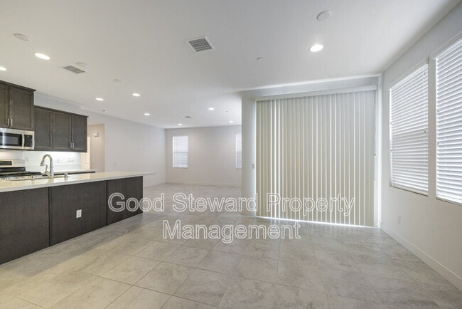 Building Photo - 4387 Avocado Grove Ln