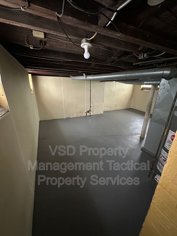 Building Photo - 1602 Wood Rd