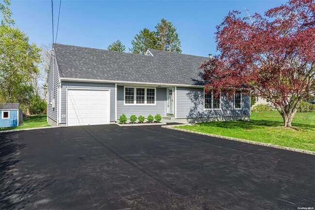 Primary Photo - 970 Village Ln