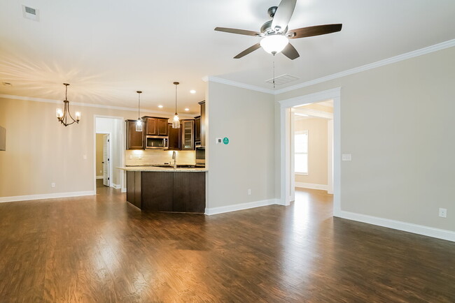 Building Photo - 151 Sharpstone Ln